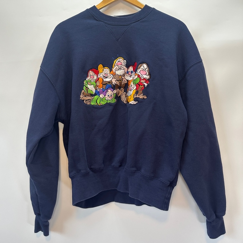 VTG The Disney Store The Seven Dwarfs Unisex M Crew Neck Sweatshirt‎